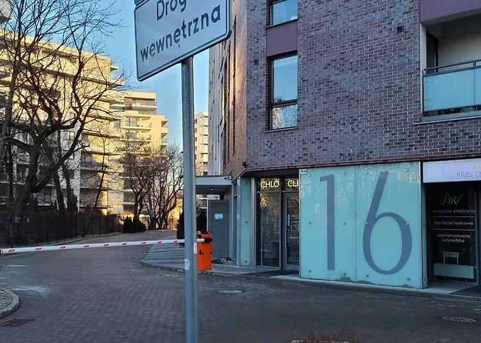 Wellsituated 1 Bedroom Condo In Warsaw Freeparking